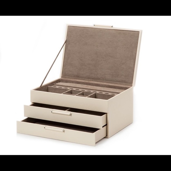 Jewelry - Wolf Sophia Jewelry Box Brand New Jewelry - Wolf Sophia Jewelry Box Brand New